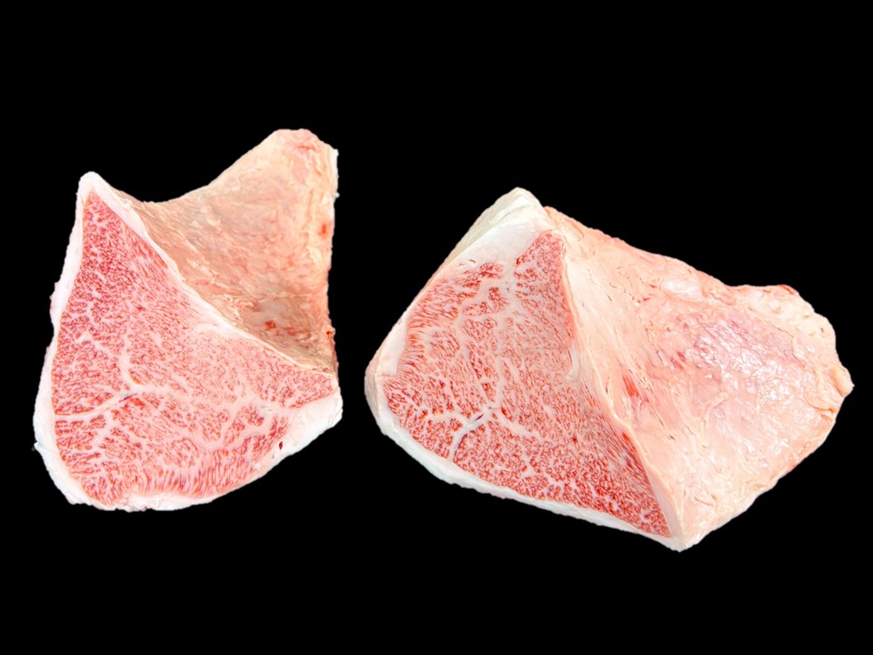 Kayページ　黒毛和牛　友三角 楽天市場】トモサンカク 友三角 ヒウチ モモ肉 500g モモ 部位